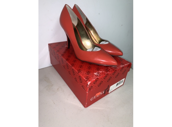 Old New Stock In Box Guess Size 7 1/2 Red Pumps