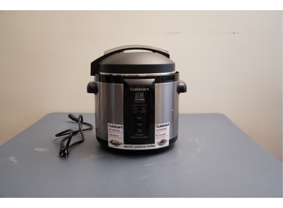 ELECTRIC PRESSURE COOKER GREAT CONDITION
