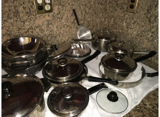 Large Kitchenware Lot