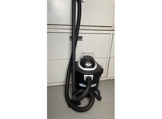 5 Gallon Black Shop Vac - Shop Vacuum