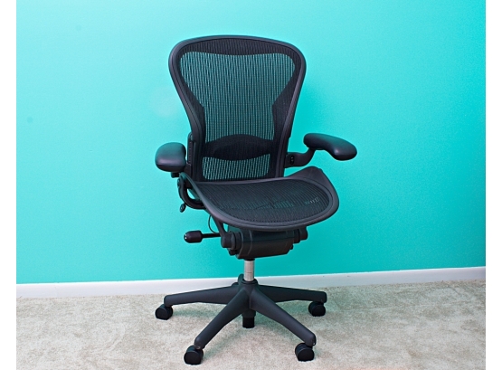 Herman Miller Aeron Desk Chair - Medium