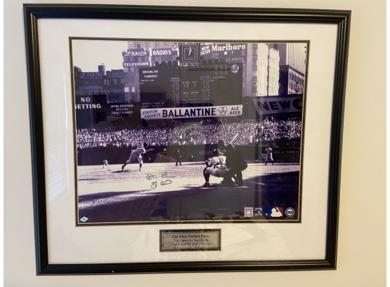 Don Larson And Yogi Berra Autographed Photo 'The First Perfect Pitch' From Game 5 Of The 1956 World Series