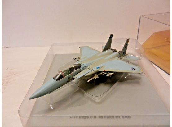 ARMOUR 1:100 ART 5100 F-15 Eagle US Air Force Metal Model Plane
