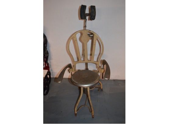 Rare Antique WWI 1914 Cast Iron Dental Exam Chair Adjustable