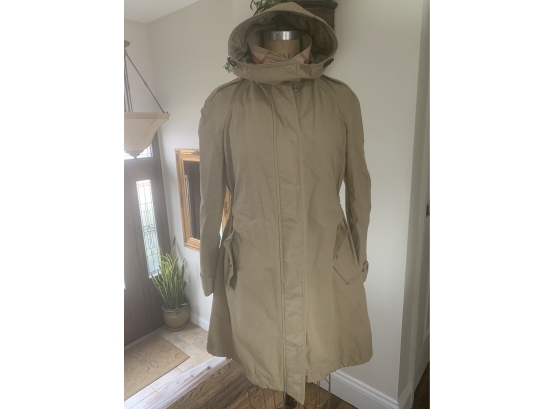 Burberry Rain Coat With Removable Quilted Liner Size 10