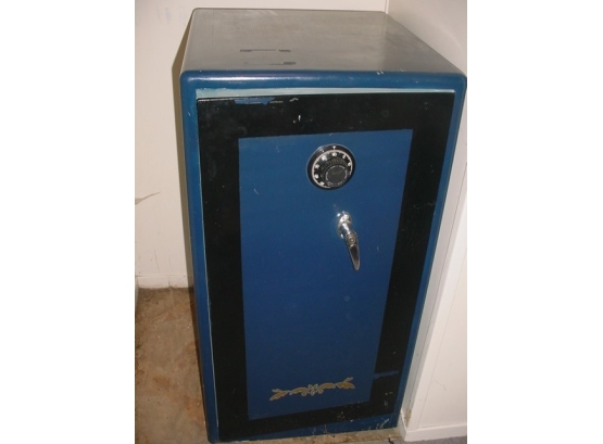 Combination Safe, Needs Service, Combination Unknown. Safe Is Currently Open, 40' High