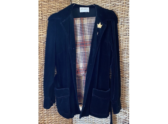 Beautiful Ladies Jacket With Pin By BUTTE KNIT