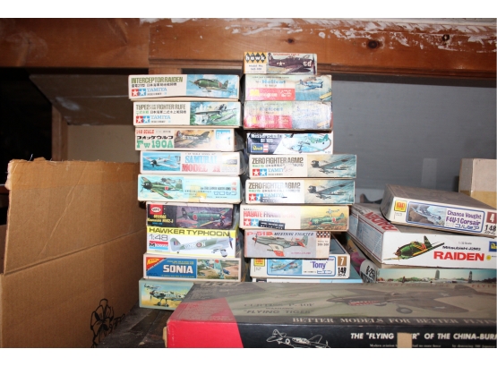 Vintage Toy Model Airplanes - Lot Of 27 - Good Condition!! Item #88