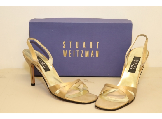 Stuart Weitzman Delovely Gold Matte Lame Heels Size 9AA