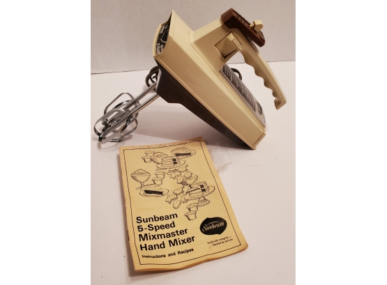 Vintage 70s Sunbeam 5 Speed Mixmaster Handmixer