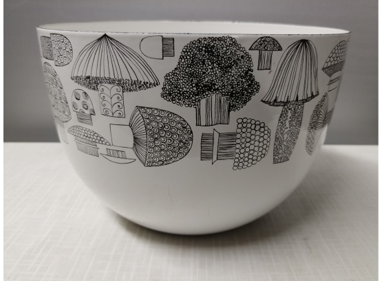 Mid Century Finel Porcelain Enamel Mushroom Decorated Bowl