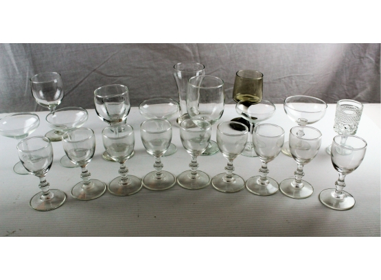Glassware /21 Cups