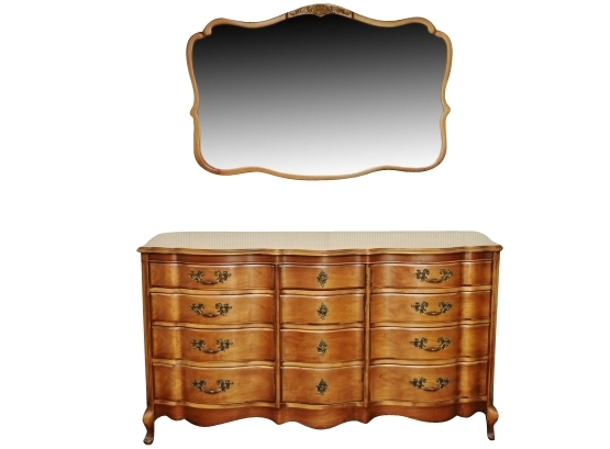 American Antique Early 19th Century Chippendale Style Maple Dresser And Mirror 63 X 22 X 35
