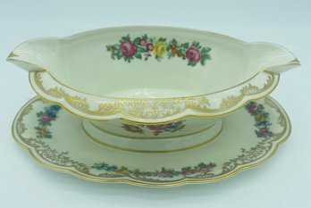 Royal Bayreuth Gravy/Sauce Boat With Attached Under Plate - Pattern~ Nuremberg Bavaria