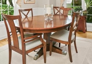 Ethan Allen 48' Round Pedestal Expandable Cherry Dining Table & 6 Upholstered Chairs - (Pickup Only)