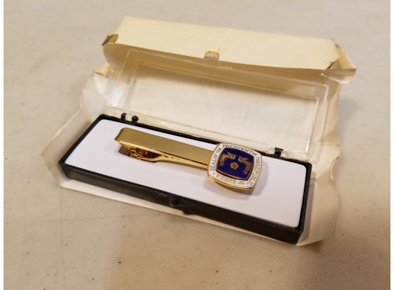 Vintage 1976 Seal Of The President Of The Republic Of Korea Tie Bar Clip, Enamel & Gold Tone, In Packaging