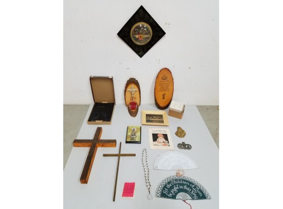Lot Of Vintage Religious Artifacts: Crosses Crucifixes, Bible Trivia, Bible, Medals, The Last Supper...