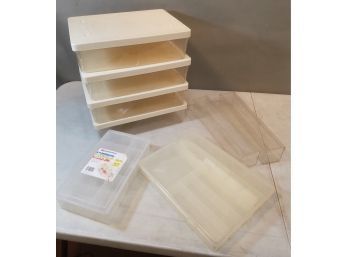 Lot Of 8 Plastic Organizing Boxes, Two Divided, All Have Covers (some Hinged), Crafting Tackle Parts Hardware