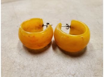 Pair Of Antique Yellow Butterscotch Catalin Bakelite Pierced Hoop Earrings, 1-1/4'd X 3/4'w