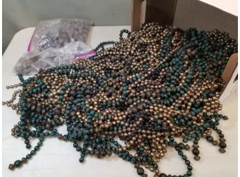 Banker's Box Of Plastic Jewelry Beads: Mottled Brown & Green Swirl Strings, Matte Brown Loose Bagged