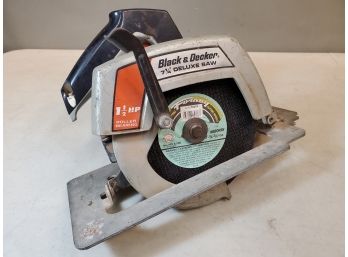 Vintage Black & Decker 7320 Deluxe 7-1/4' Circular Saw, 1-1/2 HP  Roller Bearing 9.5 Amps, Working