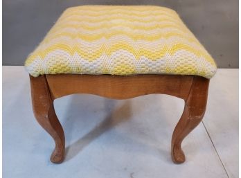 Vintage Maple Pad Foot Foot Stool, Yellow & White Upholstery, 14' X 14' X 13'h