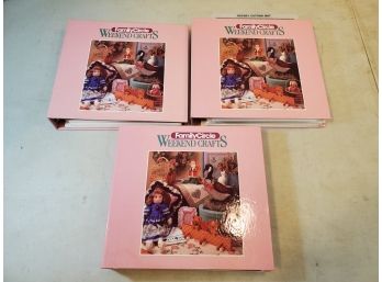 Set Of 3 Family Circle Weekend Crafts Home Holidays Quilt Project 3-Ring Binders & Rotary Cutting Mat