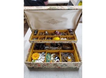 Vintage Jewelry Box With Costume Jewelry Contents