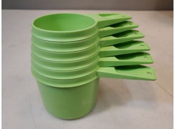Vintage Set Of 6 Tupperware Measuring Cups, Apple Green 1, 3/4, 2/3, 12, 13, 14 Cup