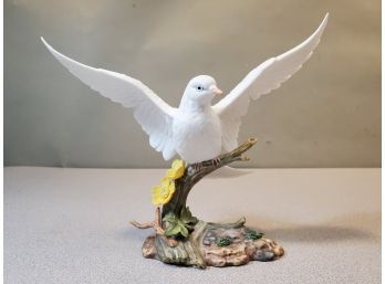 Vintage 1987 Maruri USA Fine Porcelain Wings Of Love Dove Figurine, Studio Design D-8703, 8.25'w X 4' X 6'h