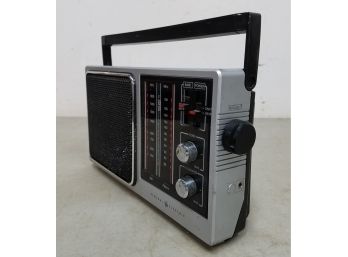 Vintage GE 7-2857A AM FM Portable Radio In Working Condition