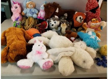 Large Lot Of Stuffed Plush Animals Including Star Wars Ewok Toy