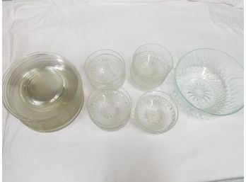 Lot Of Arcoroc French Glass Salad Set With Large Bowl, Small Bowls, & Plates