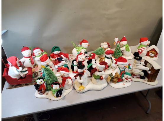 Lot Of 14 Hallmark 'Jingle Pals' Singing Animated Plush Snowmen, Battery Operated, All Working