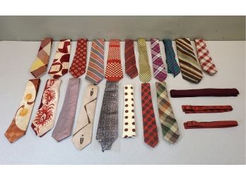 Lot Of Vintage Boy's & Men's Ties, Mid-Century