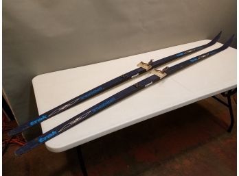Trak Tremblant Nowax 210 Cm Cross Country Skis With Dovre Bindings, Blue