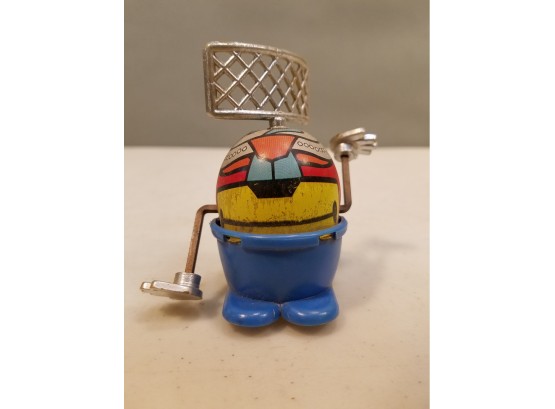 Vintage Wind-up Robot: He Rolls, His Arms Rotate And His Antenna Spins, Made In Hong Kong, No.846, 3.5' High