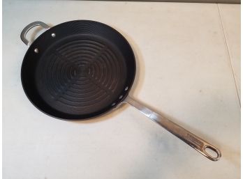 Large 14' Circulon Commercial 2-Handle Grill Type Frying Pan Skillet, Teflon Interior, 13.75'w X 26.25'l X 1.7