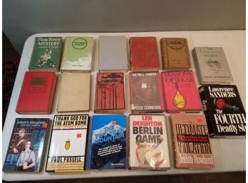 Lot Of 17 Vintage Mystery Novel Books