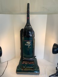 Hoover Wind Tunnel Mach 6.9 Upright Vacuum Cleaner