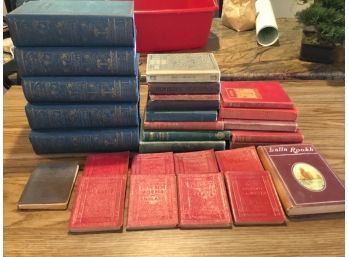 28 Antique And Vintage Books