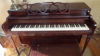 Cable Nelson Mahogany Spinet Piano With Bench