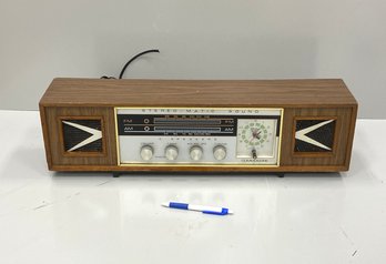 Vintage  Clock Radio