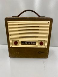 Vintage Clarion 1101 Portable Radio