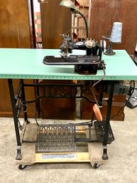 Amazing US Blind Stitch Industrial Sewing Machine In Working Order