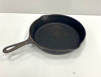 Griswold Casr Iron Skillet Frying Pan