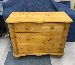 Beautiful Country Swedish Pine Style Scallop Top Chest Of Drarwers