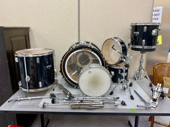 Drum Set Including Pearl