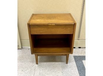 Mid Century Modern One Drawer Night Stand End Table