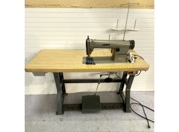 JUKI 555 Heavy Duty Industrial Sewing Machine